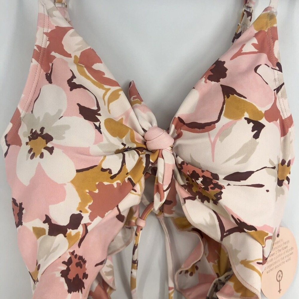 Cream and Pink One Piece Swimsuit with Elegant Design - Picture 6 of 6
